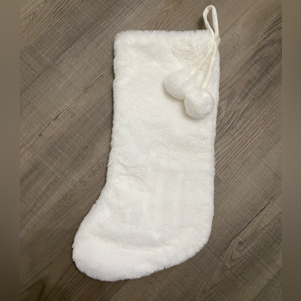 4 Fur stockings